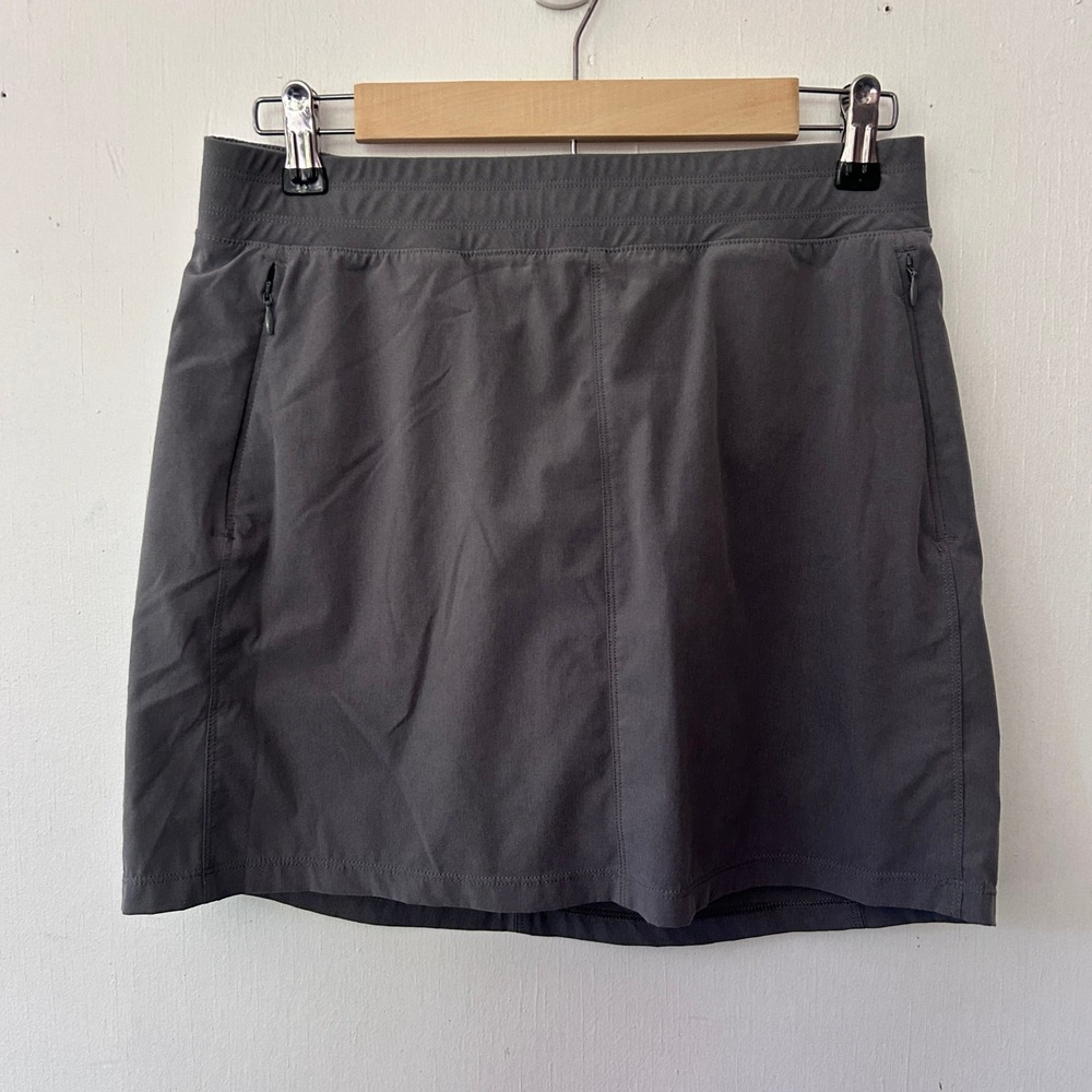KUHL Skort Women Small Gray Zipper Pockets Hiking Activewear Gorpcore Travel